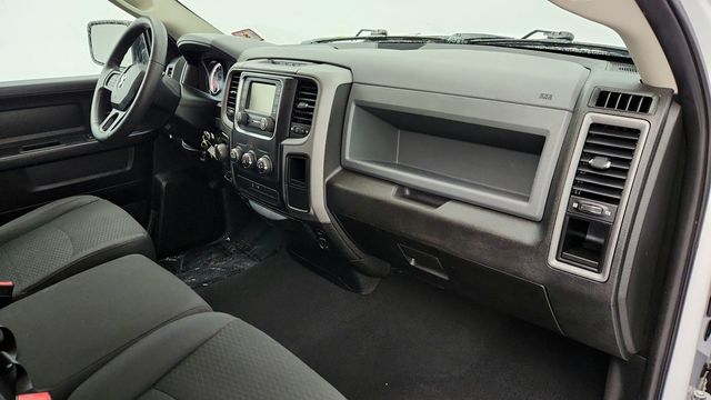 2019 Ram 1500 Classic Express 4x4 Quad Cab 6'4'' Box with Value Package - 22953820 - 23