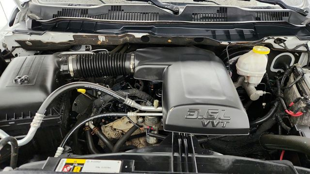 2019 Ram 1500 Classic Express 4x4 Quad Cab 6'4'' Box with Value Package - 22953820 - 25