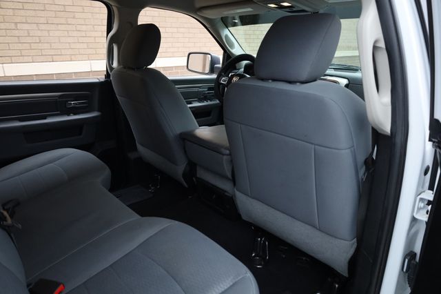 2019 Ram 1500 Classic Lone Star Silver 4x2 Crew Cab 5'7" Box - 22908425 - 22