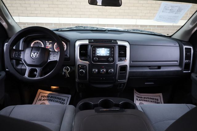 2019 Ram 1500 Classic Lone Star Silver 4x2 Crew Cab 5'7" Box - 22908425 - 26