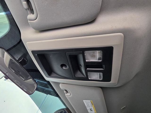 2019 Ram 1500 Classic SLT - 23051461 - 18
