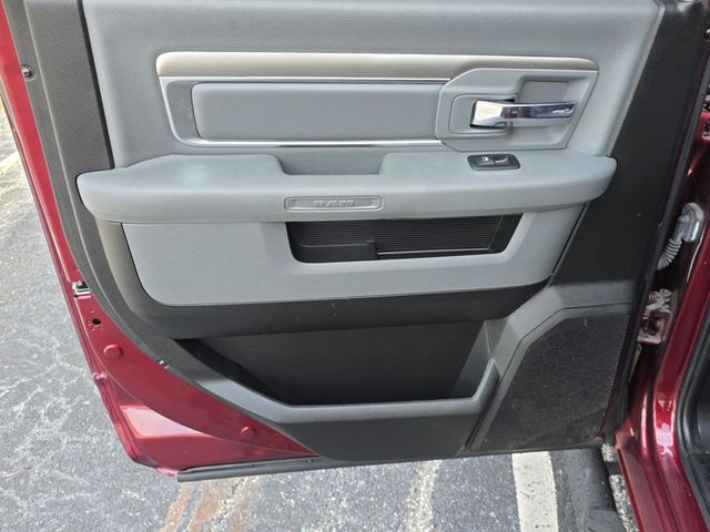 2019 Ram 1500 Classic SLT - 23051461 - 23