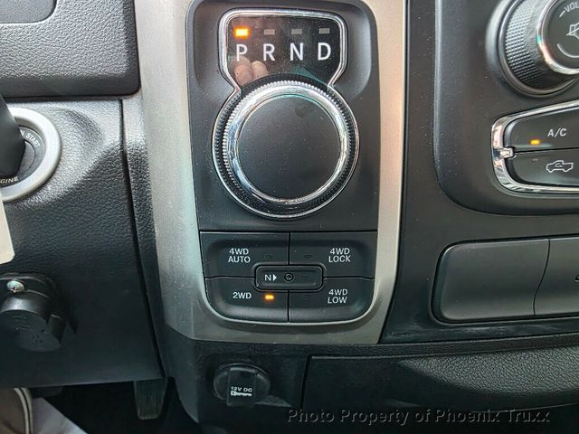 2019 Ram 1500 Classic SLT - 23040742 - 18