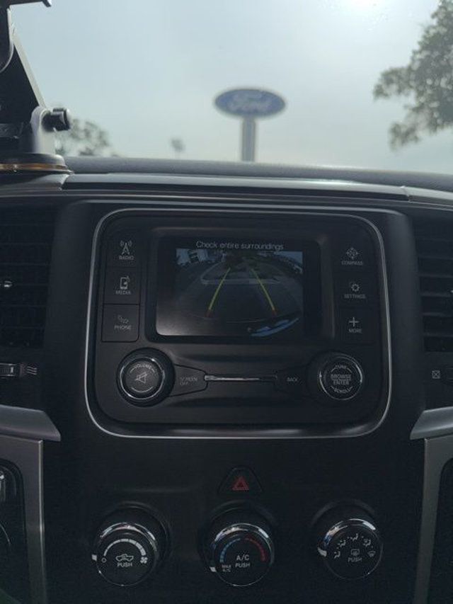 2019 Ram 1500 Classic SLT 4x4 Crew Cab 5'7" Box - 23004162 - 9