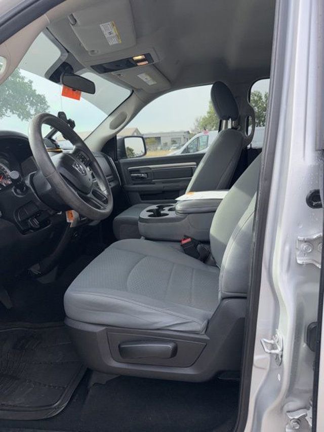 2019 Ram 1500 Classic SLT 4x4 Crew Cab 5'7" Box - 23004162 - 6