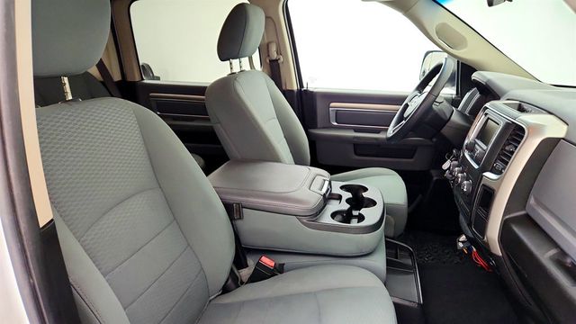 2019 Ram 1500 Classic SLT 4x4 Crew Cab 5'7'' Box  - 23034804 - 23