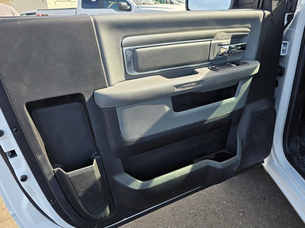 2019 Ram 1500 Classic Tradesman - 22948373 - 14