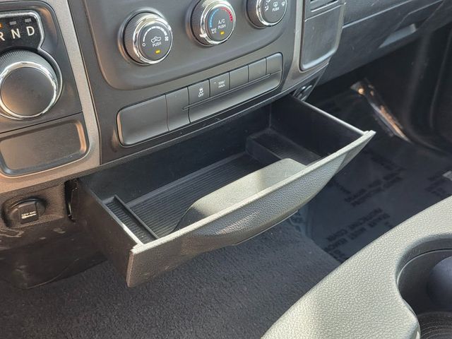 2019 Ram 1500 Classic Tradesman - 22948373 - 25