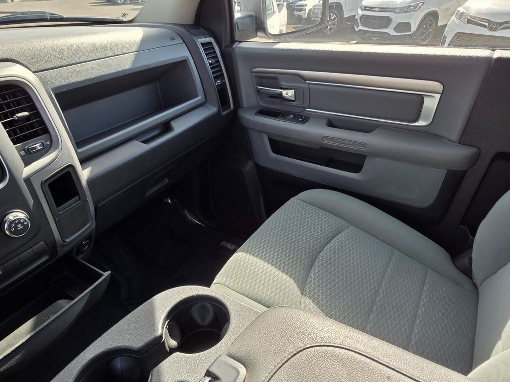 2019 Ram 1500 Classic Tradesman - 22948373 - 27