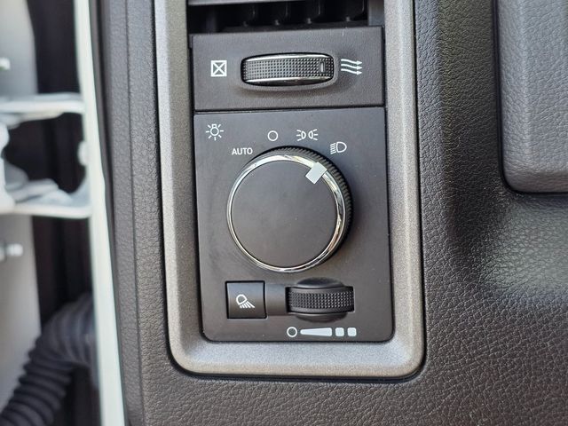 2019 Ram 1500 Classic Tradesman - 22948373 - 30