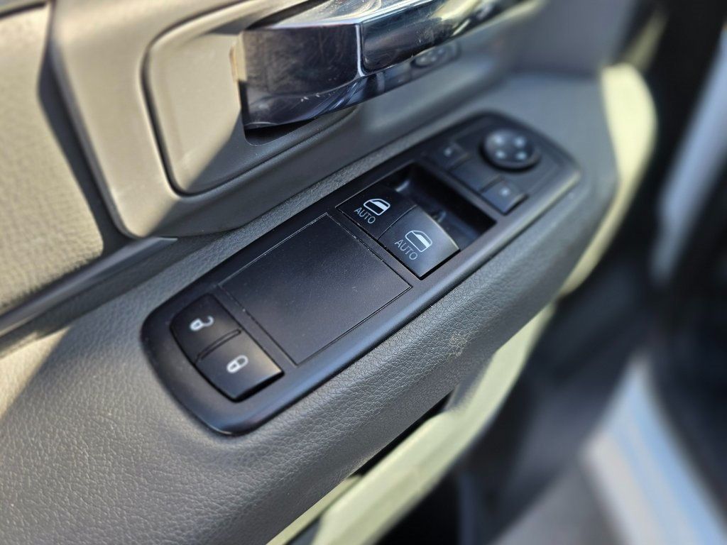 2019 Ram 1500 Classic Tradesman - 22979145 - 17