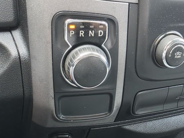 2019 Ram 1500 Classic Tradesman 4x2 Quad Cab 6'4" Box - 23023400 - 16