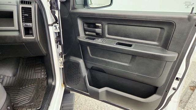 2019 Ram 1500 Classic Tradesman 4x2 Quad Cab 6'4'' Box w/ 20'' Wheels & Running Boards - 23091285 - 23