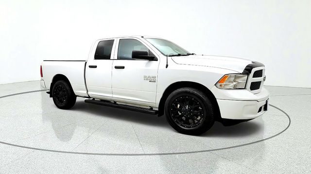 2019 Ram 1500 Classic Tradesman 4x2 Quad Cab 6'4'' Box w/ 20'' Wheels & Running Boards - 23091285 - 2