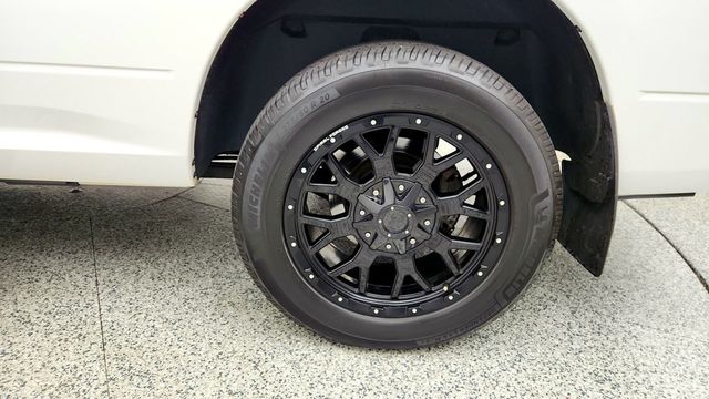 2019 Ram 1500 Classic Tradesman 4x2 Quad Cab 6'4'' Box w/ 20'' Wheels & Running Boards - 23091285 - 8