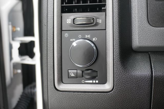 2019 Ram 1500 Classic Tradesman 4x2 Regular Cab 8' Box - 23029758 - 18