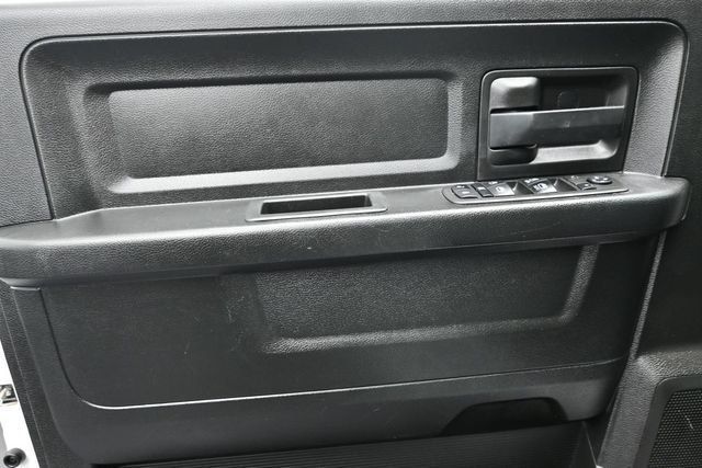 2019 Ram 1500 Classic Tradesman 4x4 Crew Cab 5'7" Box - 23004744 - 11