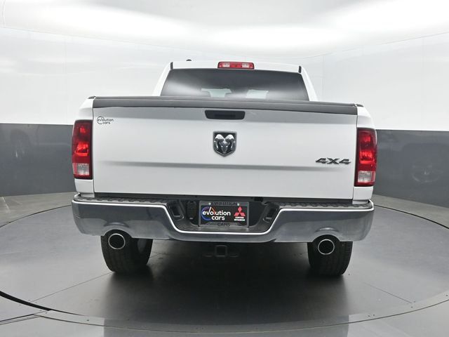 2019 Ram 1500 Classic Tradesman 4x4 Crew Cab 5'7" Box - 23004744 - 26