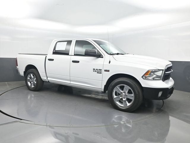 2019 Ram 1500 Classic Tradesman 4x4 Crew Cab 5'7" Box - 23004744 - 29