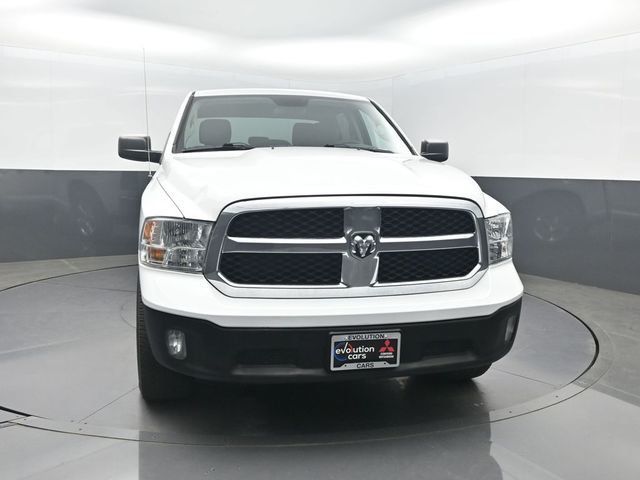 2019 Ram 1500 Classic Tradesman 4x4 Crew Cab 5'7" Box - 23004744 - 30