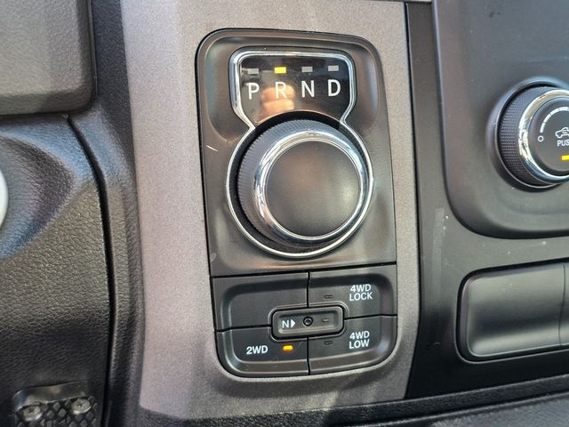 2019 Ram 1500 Classic Tradesman 4x4 Quad Cab 6'4" Box - 22941825 - 33