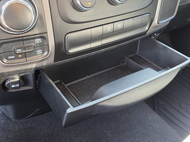 2019 Ram 1500 Classic Tradesman 4x4 Quad Cab 6'4" Box - 22941825 - 35