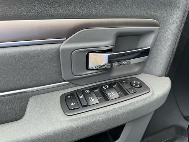2019 Ram 1500 Classic Tradesman Quad Cab 4WD - 23073810 - 10