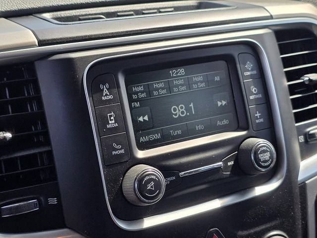 2019 Ram 1500 Classic Warlock 4x2 Quad Cab 6'4" Box - 22929105 - 29