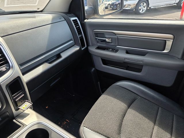 2019 Ram 1500 Classic Warlock 4x2 Quad Cab 6'4" Box - 22929105 - 33