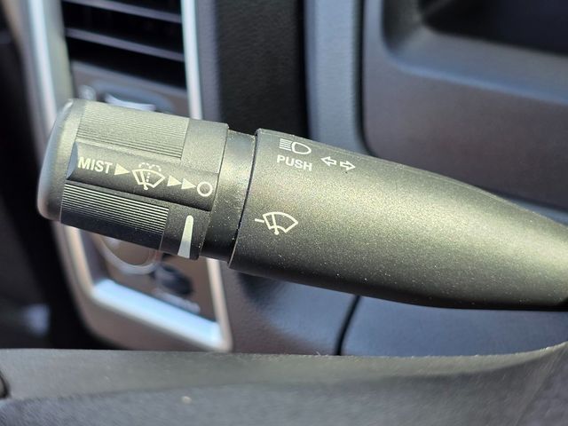 2019 Ram 1500 Classic Warlock 4x2 Quad Cab 6'4" Box - 22929105 - 35