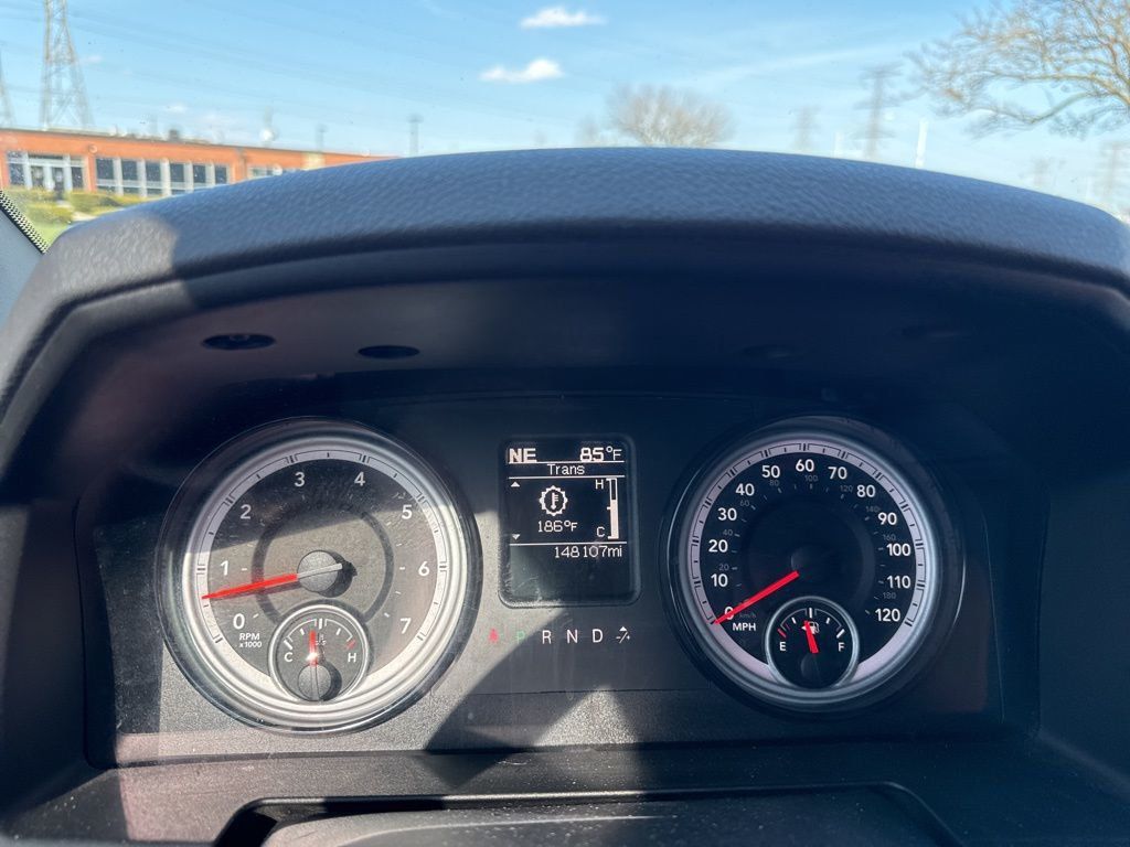 2019 Ram 1500 Classic Warlock 4x4 Quad Cab 6'4" Box - 23005908 - 9