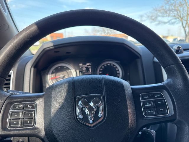 2019 Ram 1500 Classic Warlock 4x4 Quad Cab 6'4" Box - 23005908 - 10