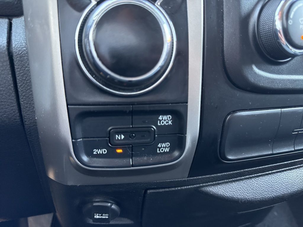 2019 Ram 1500 Classic Warlock 4x4 Quad Cab 6'4" Box - 23005908 - 11