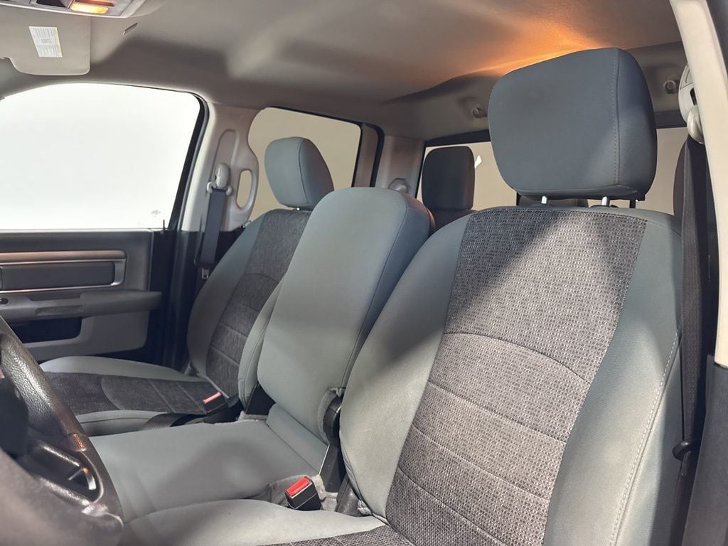 2019 Ram 1500 Classic Warlock 4x4 Quad Cab 6'4" Box - 23005908 - 29