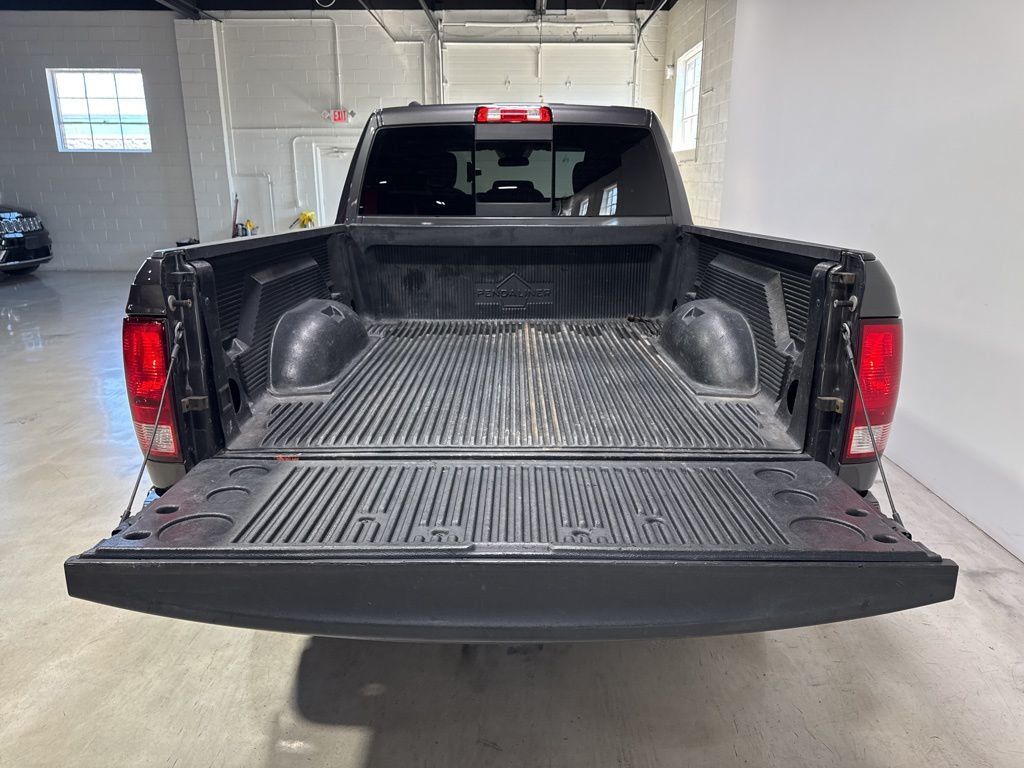 2019 Ram 1500 Classic Warlock 4x4 Quad Cab 6'4" Box - 23005908 - 36