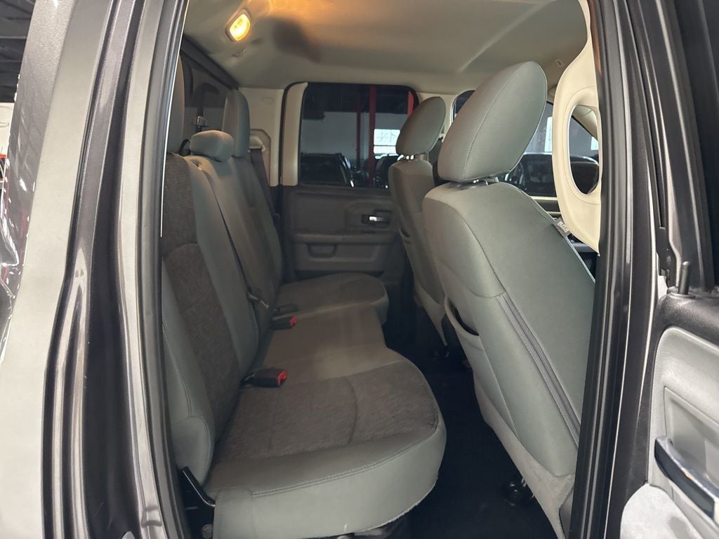 2019 Ram 1500 Classic Warlock 4x4 Quad Cab 6'4" Box - 23005908 - 37