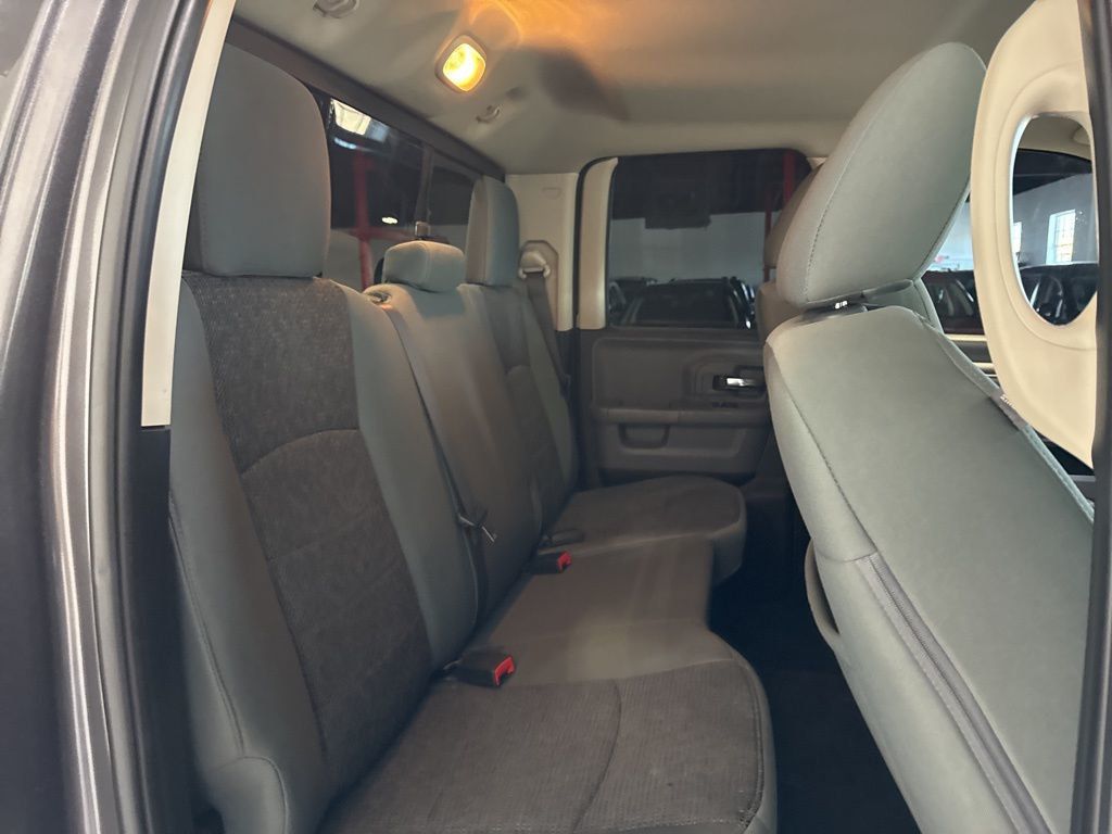 2019 Ram 1500 Classic Warlock 4x4 Quad Cab 6'4" Box - 23005908 - 39