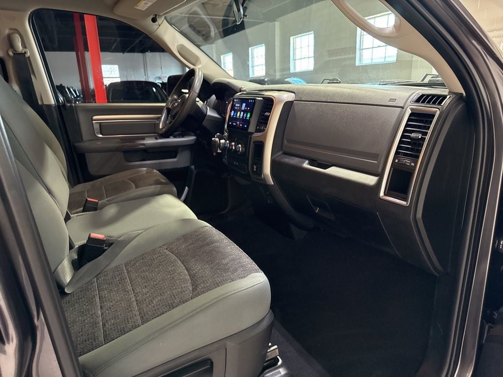 2019 Ram 1500 Classic Warlock 4x4 Quad Cab 6'4" Box - 23005908 - 42
