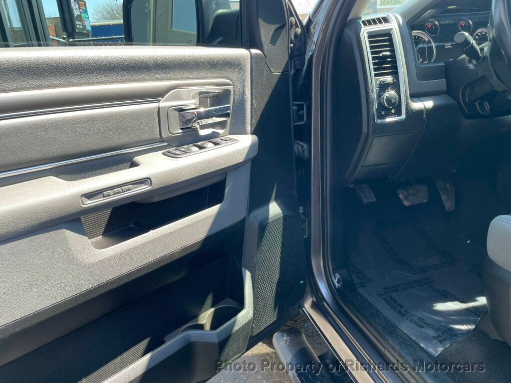 2019 Ram 1500 Classic Warlock 4x4 Quad Cab 6'4" Box - 23010723 - 9