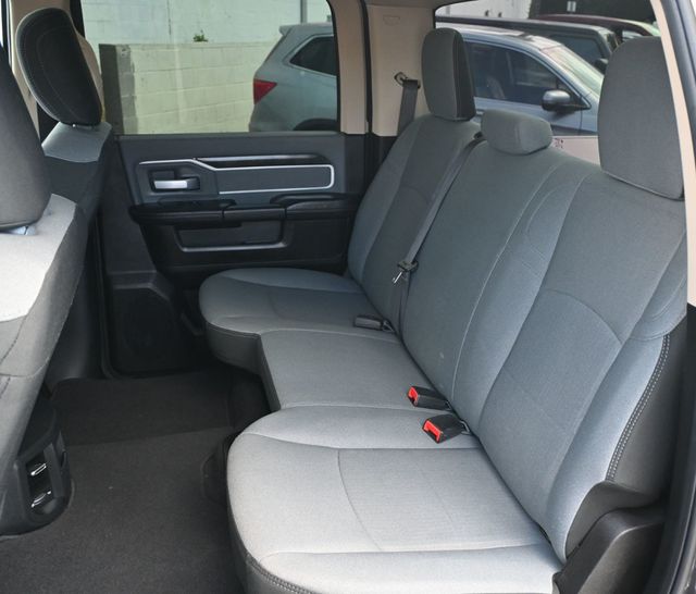 2019 Ram 2500 Big Horn 4x4 Crew Cab Rough Country Shocks - 23019317 - 16