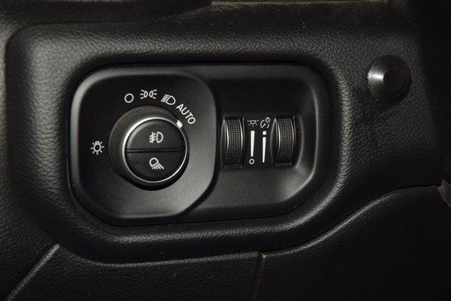 2019 Ram 2500 Laramie 4x4 Crew Cab 6'4" Box - 22963007 - 32