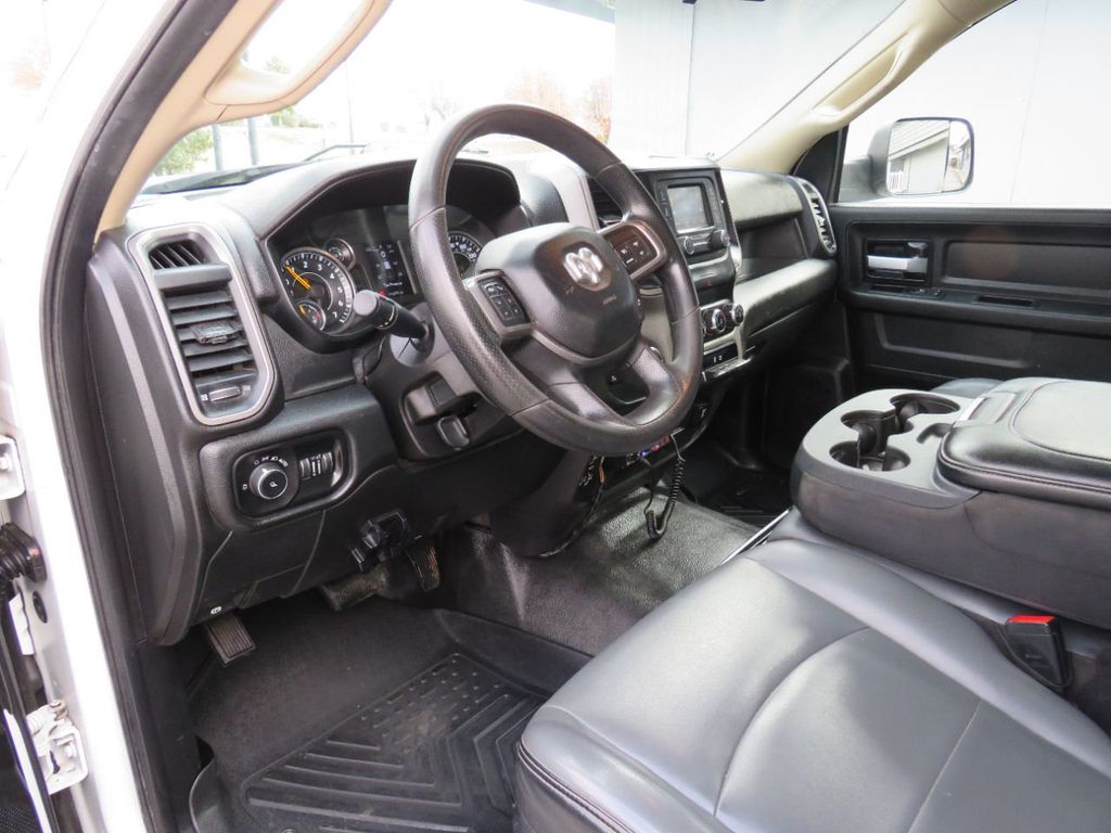 2019 Ram 2500 Tradesman 4x4 Crew Cab 6'4" Box - 22184960 - 10