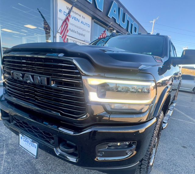 2019 Ram 3500 Laramie 4x4 Crew Cab 8' Box - 22637563 - 11