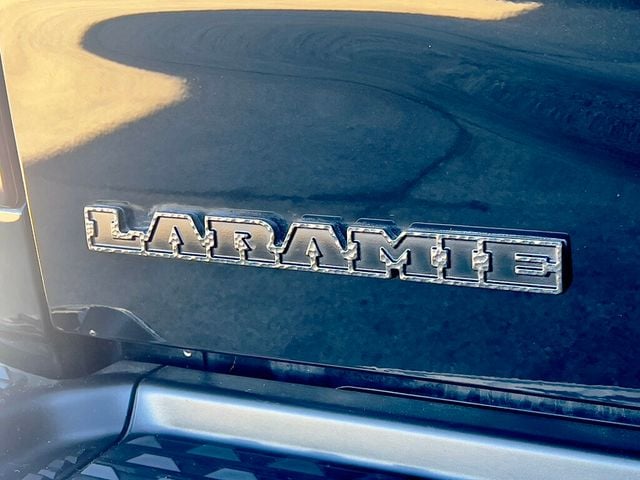 2019 Ram 3500 Laramie 4x4 Crew Cab 8' Box - 22637563 - 42