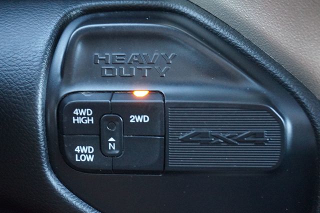 2019 Ram 3500 LARAMIE, 4X4, CUMMINS DIESEL, PREMIUM WHEELS, MOON ROOF - 23078367 - 28