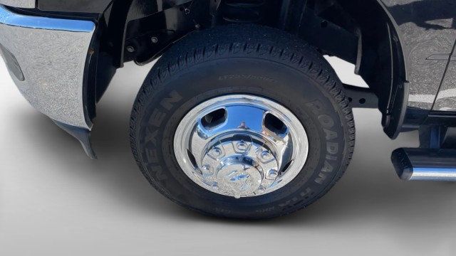 2019 Ram 3500 Tradesman 4x4 Crew Cab 8' Box - 23001184 - 22