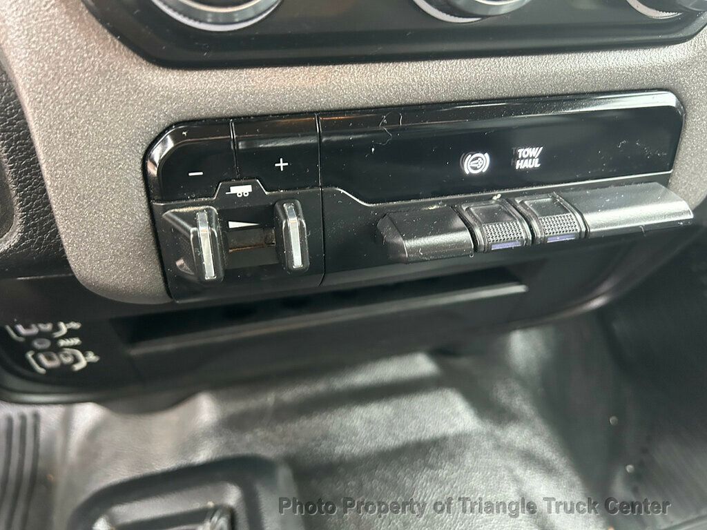 2019 Ram 3500HD CREW CAB 4x4 6.7 CUMMINS LOADED WITH EQUIPMENT! - 22941436 - 11