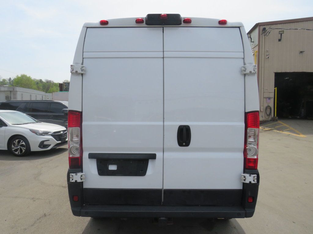 Ram Cargo Van photo 6