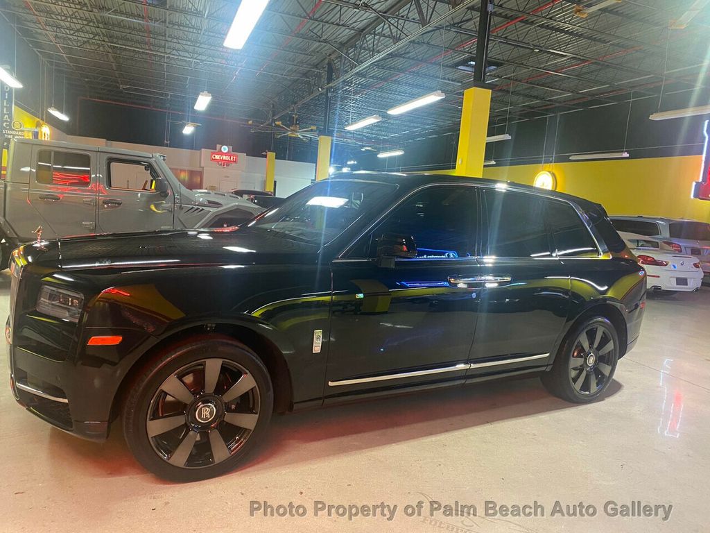 2019 Rolls Royce Cullinan photo 9