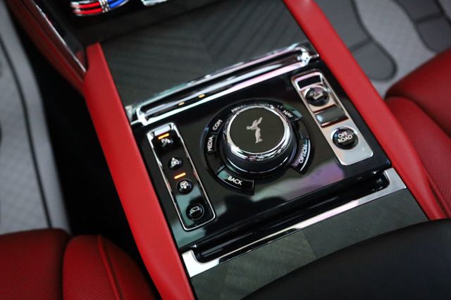 2019 Rolls-Royce Cullinan Sport Utility - 22935957 - 44